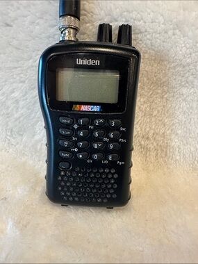 Uniden  handheld radio scanner